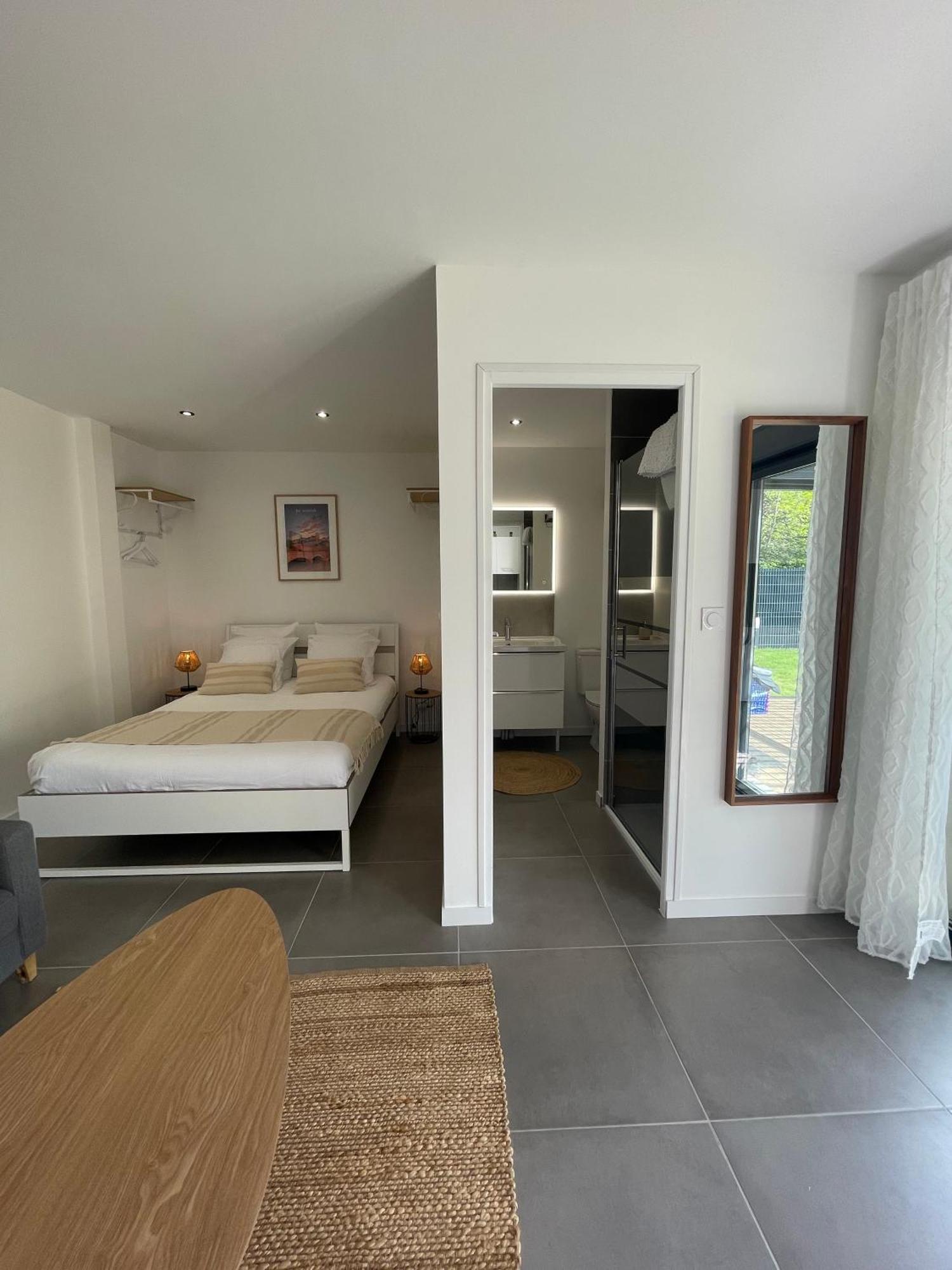 Le Beau Studio Du Bord De L'Eau Le Mans Esterno foto